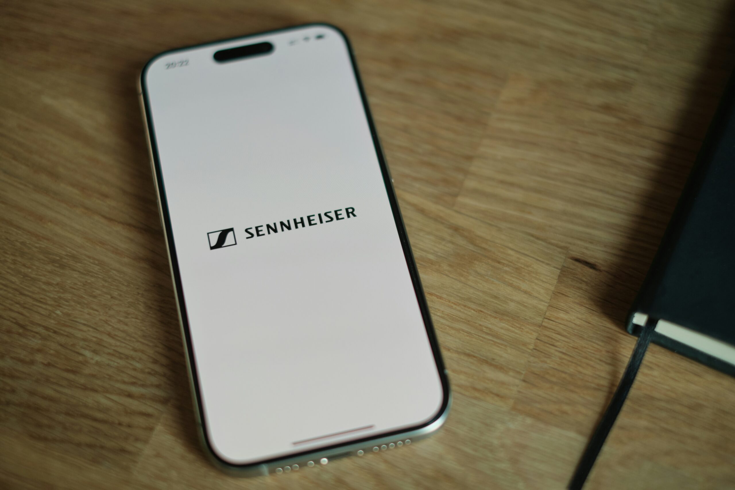 photo-1730818028754-500d9d1738ab-1