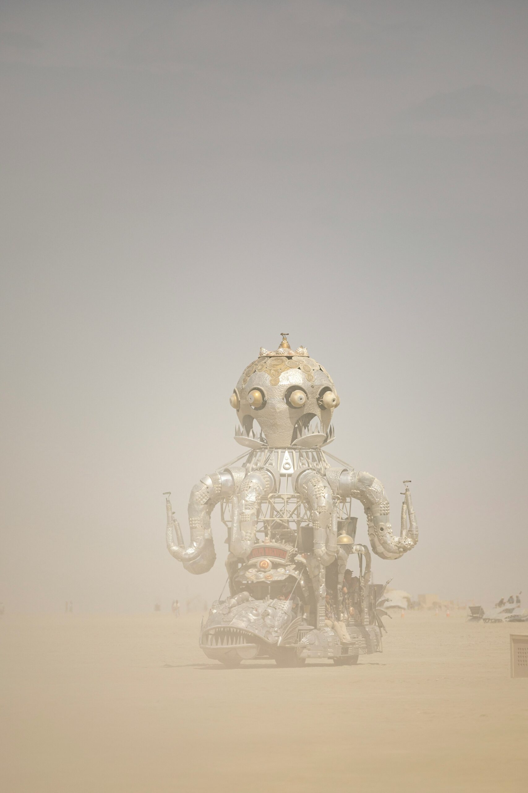 photo-1756937139609-8ee57dd51927